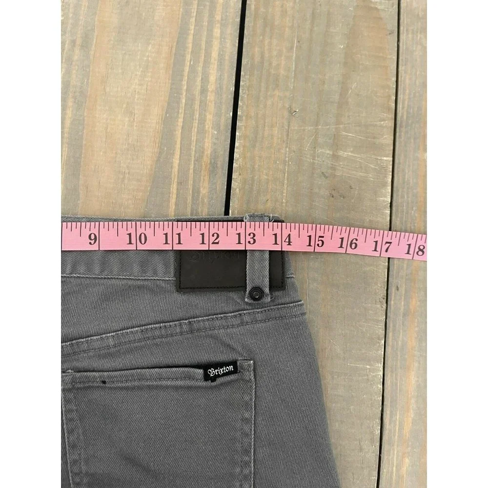 Brixton Men’s Gray Denim Button Fly Standard Fit Jeans 28/30 (measures 28/28) - Picture 8 of 11